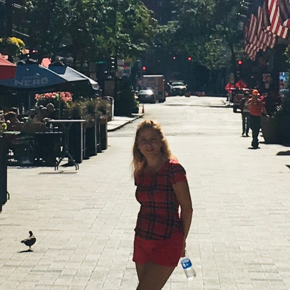 Meet your Posher, Robin